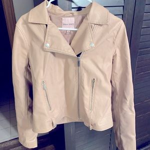 Sequin Hearts Polyester jacket. Cream/Tan color size medium